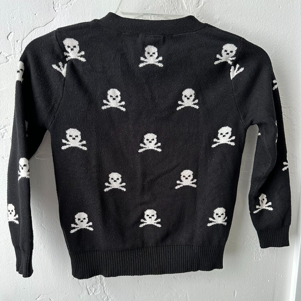 Skull Sweater - Picture 4 of 4